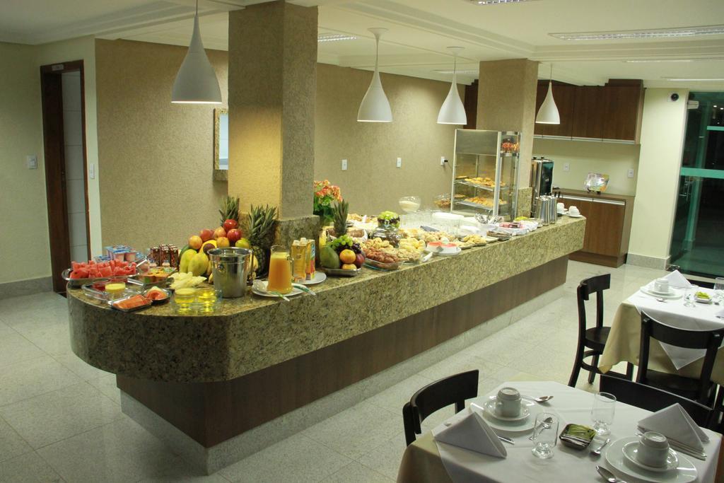 Hotel Saron Luziania Екстер'єр фото